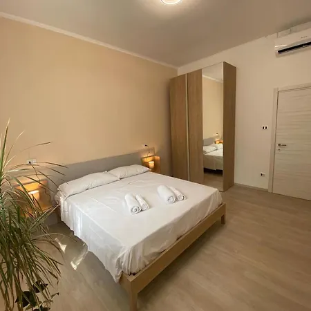 Station's Nest - Fiera - Free Parking Appartement