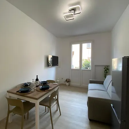 Station's Nest - Fiera - Free Parking Appartement *